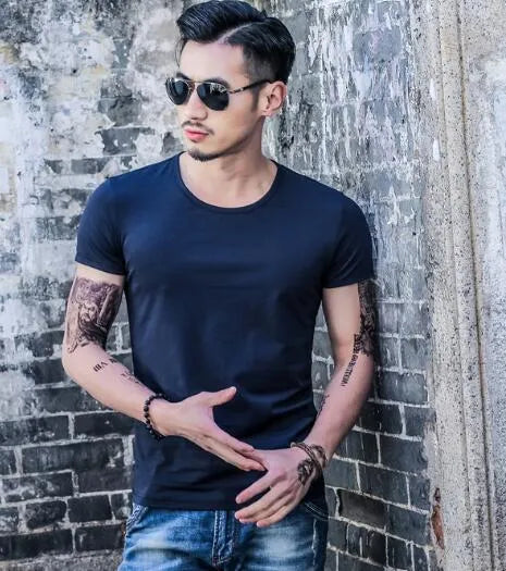 Men's lightweight summer t-shirt in bamboo fabric available in multiple colours