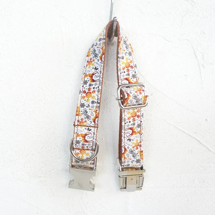Golden Christmas adjustable polyester pet collar with scalable rope strap on white background
