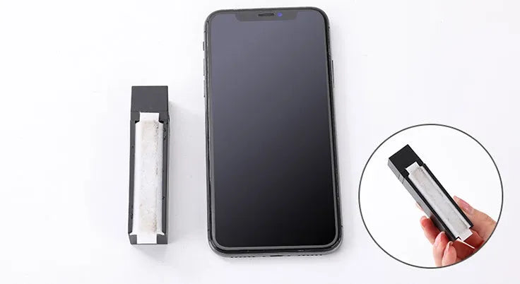 40 disposable antibacterial screen cleaner sheets in portable black case for mobile phones