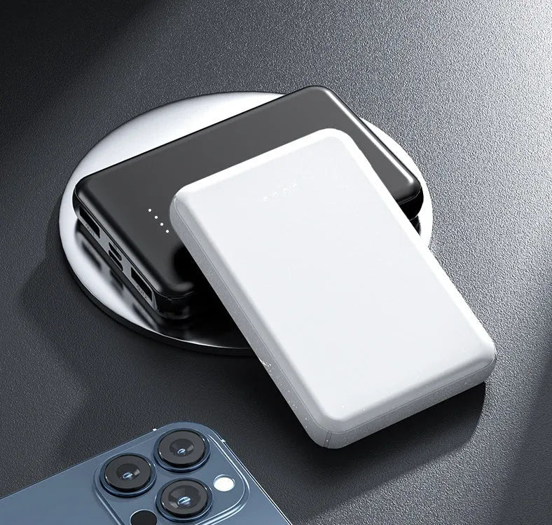 Black or white universal heating vest power bank showing 10000mAh and 5000mAh capacity options.