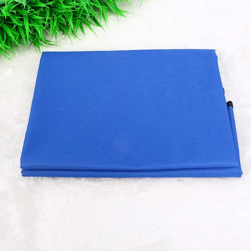 Black waterproof pet seat cushion for cars, measuring 135x135 cm, made from Oxford 600D fabric.