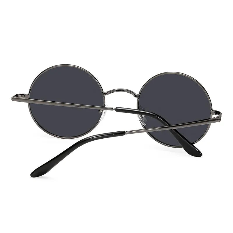 Polarised sunglasses with UV400 metal frame in gun frame gray piece and circular polariser lenses