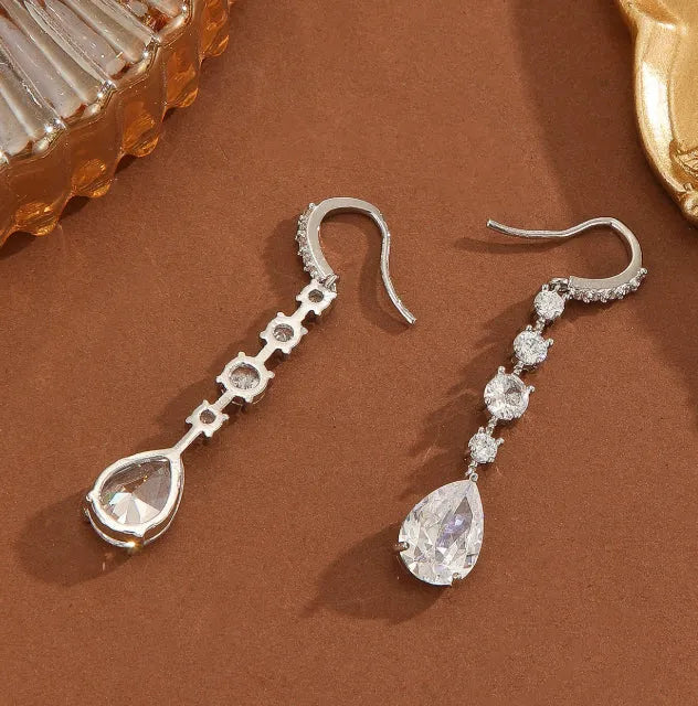 Silver white zircon pear-shaped drop high-carbon earrings on copper base for women