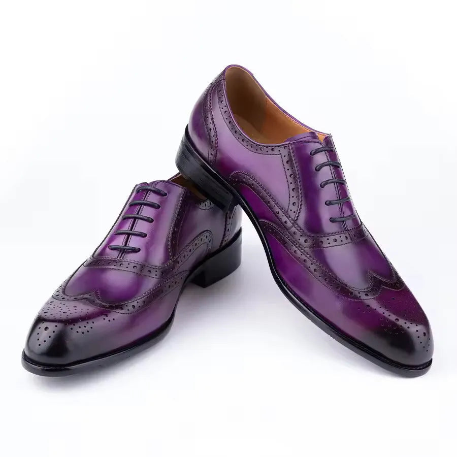 Men's hand carved Oxford shoes in cowhide leather, pointed toe, black and purple colour options, low top design