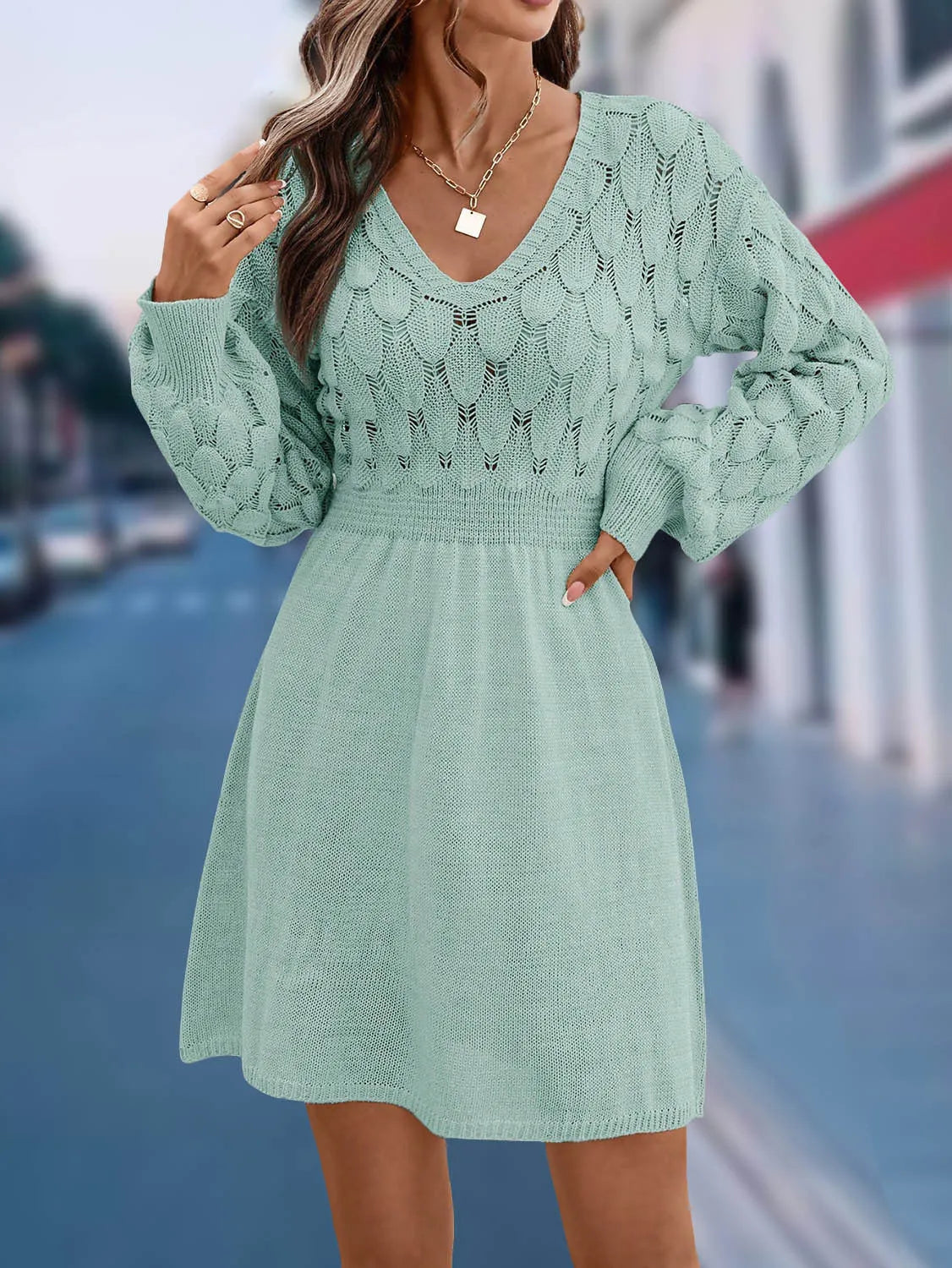 V-neck artistic retro beach dress with long sleeves and 3D pattern in acrylic fabric