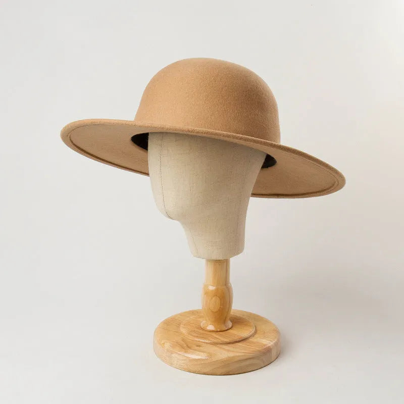 Wool fisherman hat with tie-dye pattern in khaki colour, adjustable size