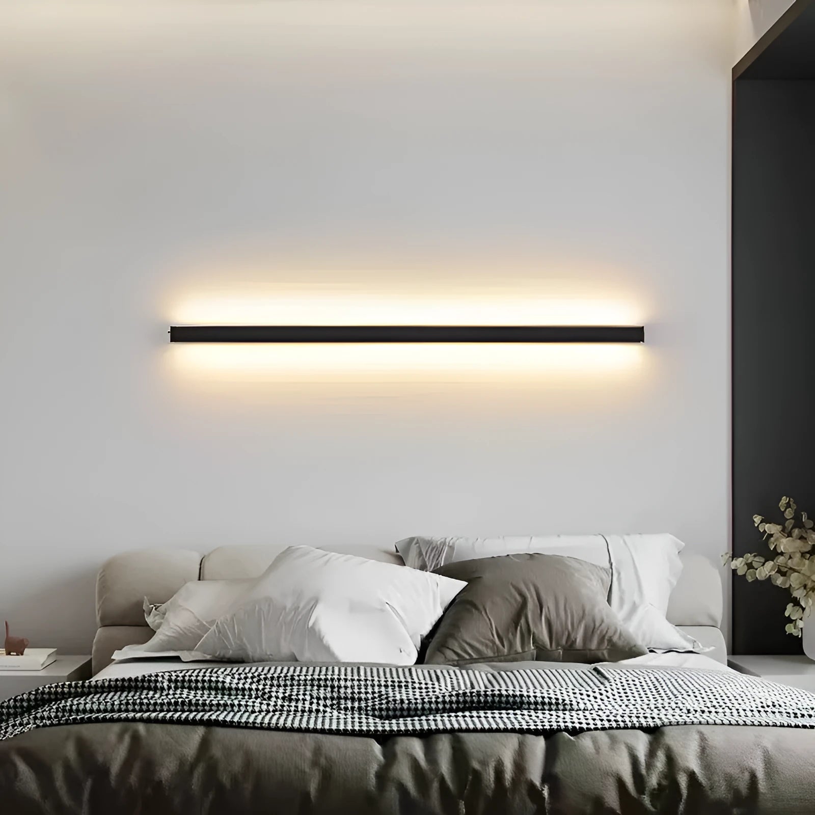 80cm black aluminium LED strip wall lamp with PC shade and touch-controlled light colour changing