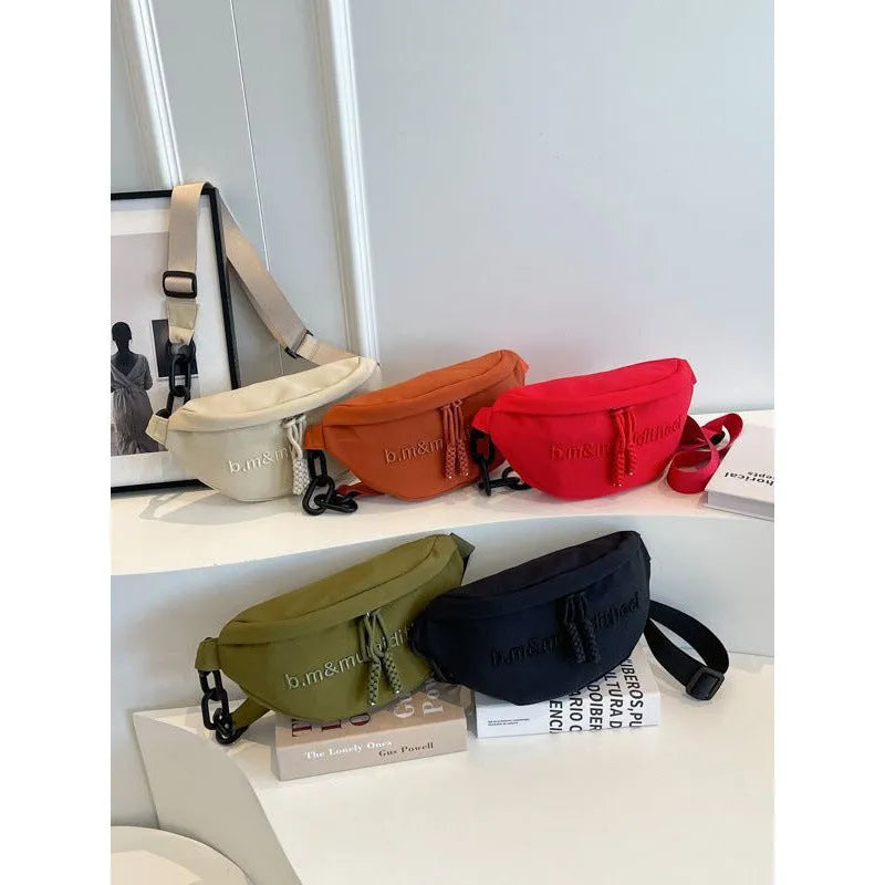 Women's shoulder bag in nylon with chain detail and outer pocket, urban simplicity style, beige colour option