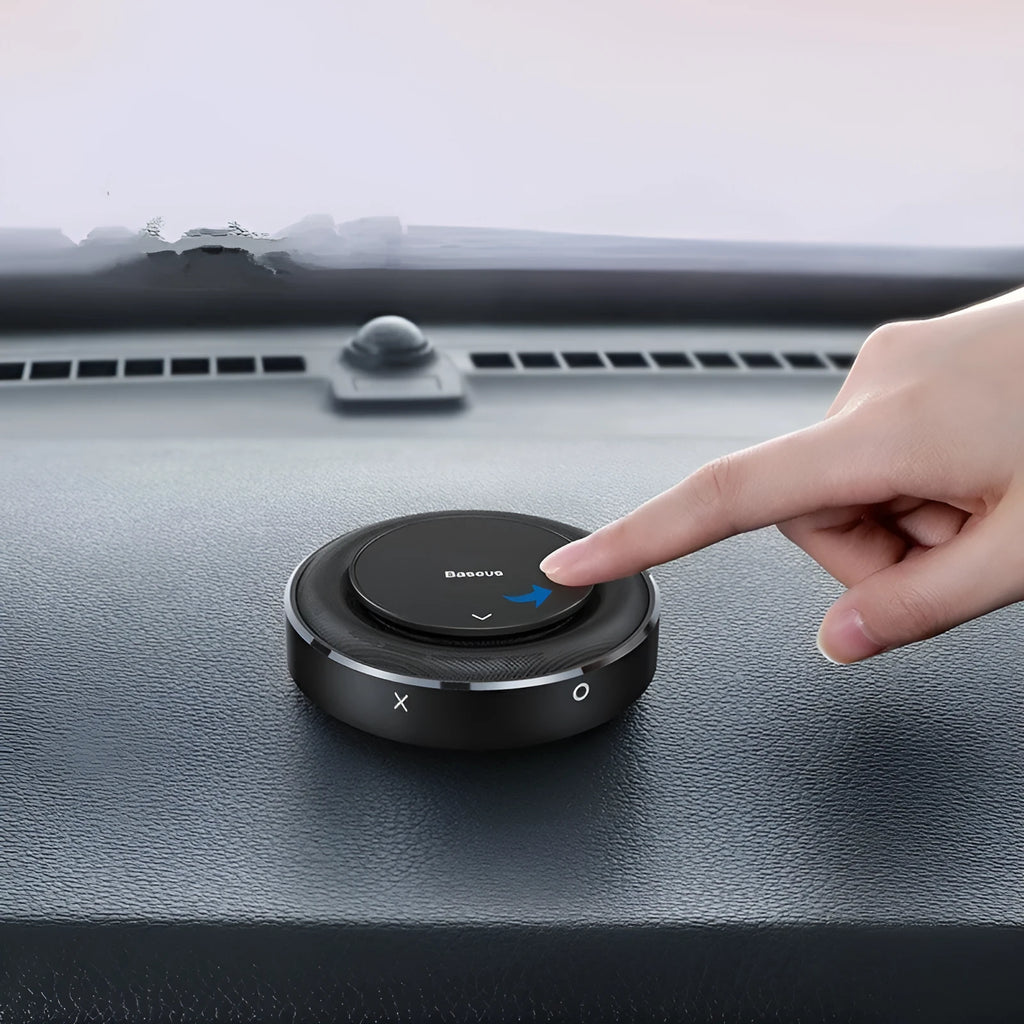 Round aluminium alloy car fragrance diffuser seat in black, red, or silver with four refill tablets.