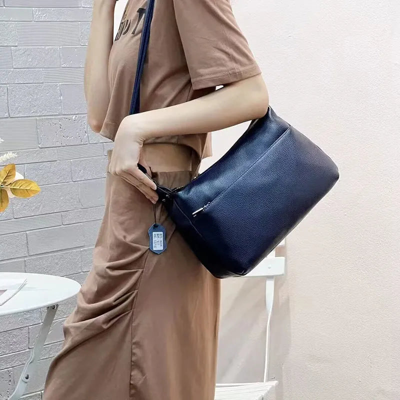Genuine leather large capacity crossbody shoulder bag in black plaid with horizontal square shape