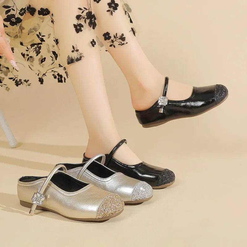 Women's casual shallow mouth round toe sandals with PU upper and rubber sole in black and silver