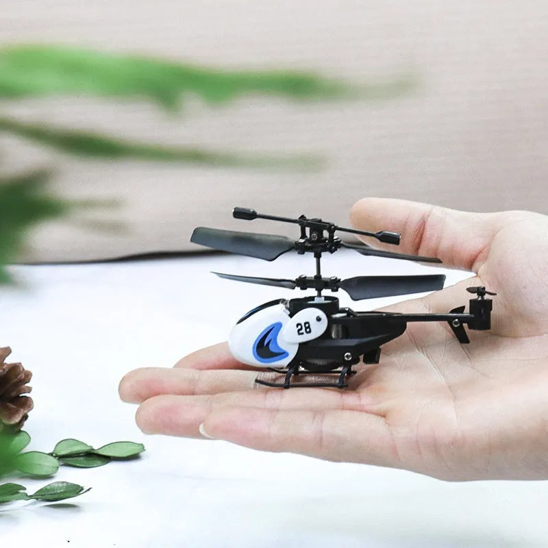 Mini helicopter 35 channel crash-resistant remote control pocket fingertip flyer plastic toy plane under 30cm