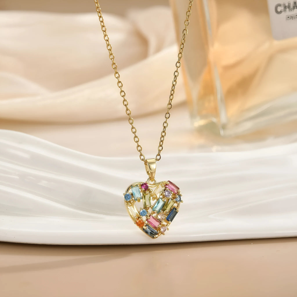 Women's copper zircon heart necklace with O-ring chain, gold blue colour, electroplated finish.