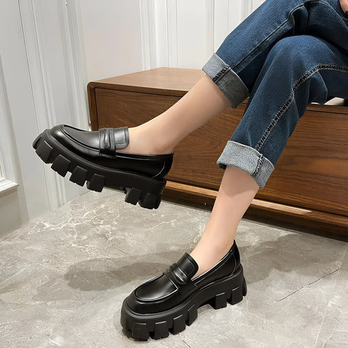 British style wide-fit loafers for fat feet in patent leather and matte finish options with rubber soles