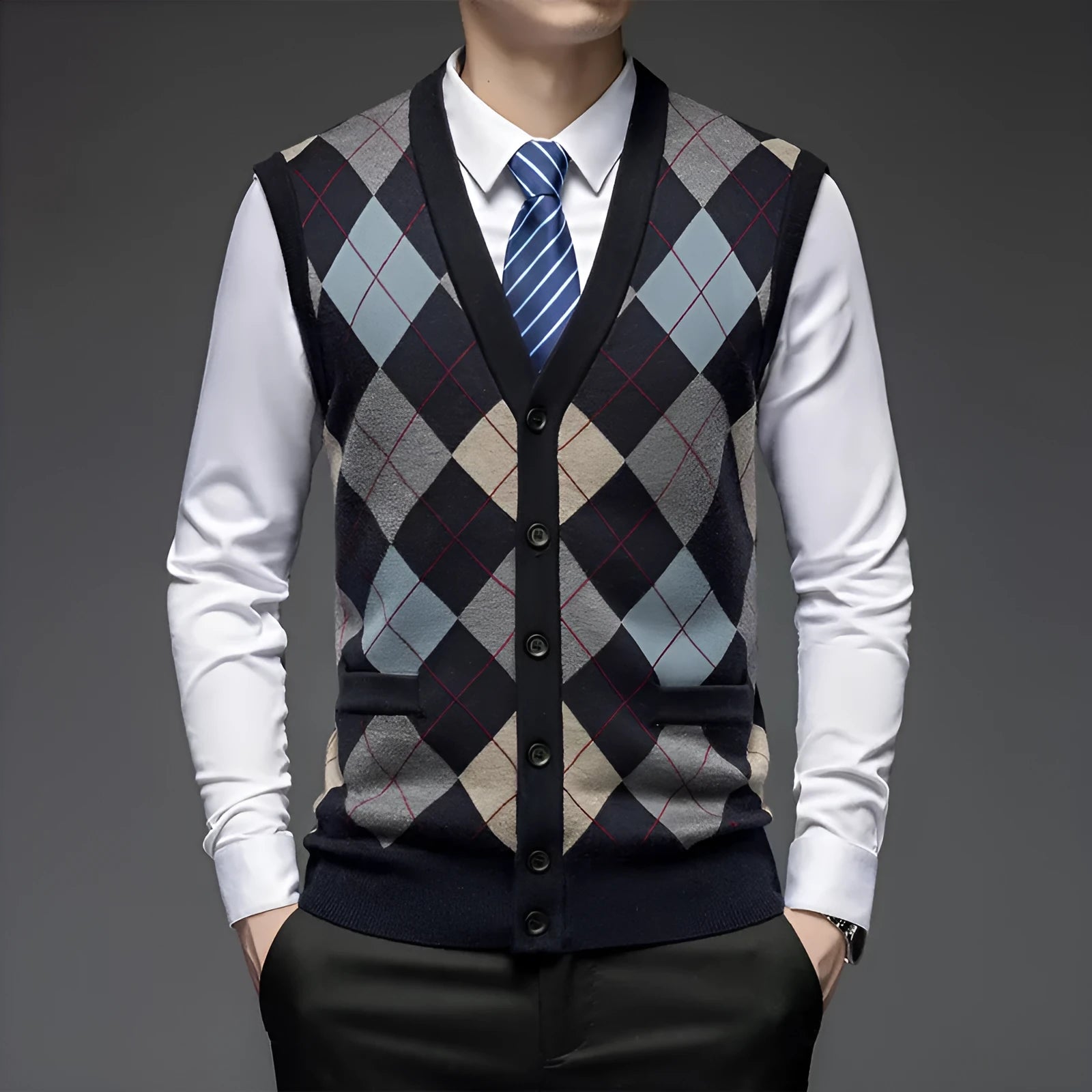 Men's knitted sleeveless V-neck vest in light camel with two front pockets, cotton blend jacquard fabric