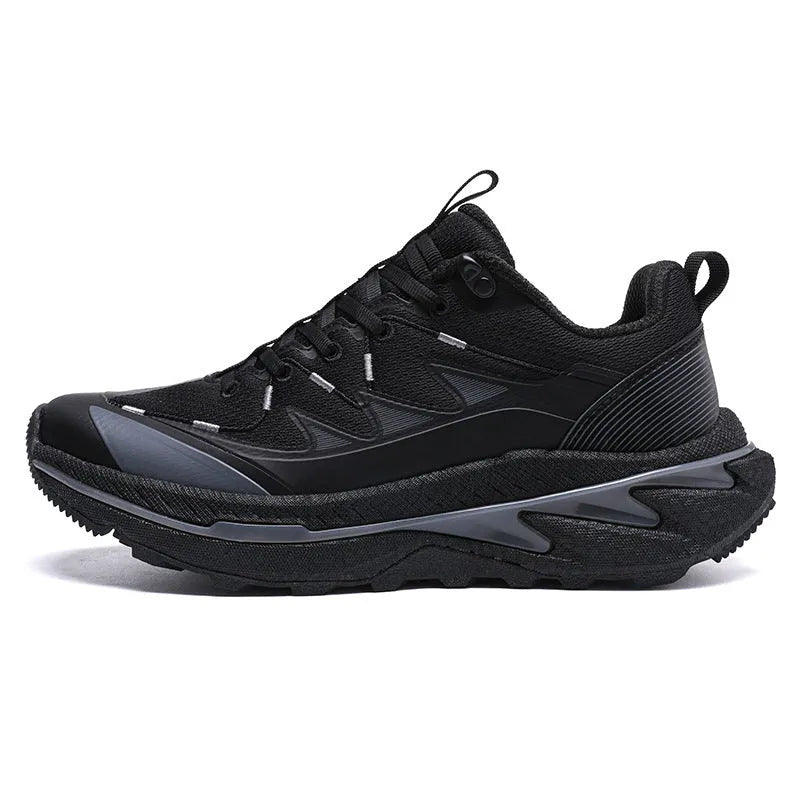 Men's low-top non-slip outdoor sneakers with mesh lining and composite sole, in white, black or green