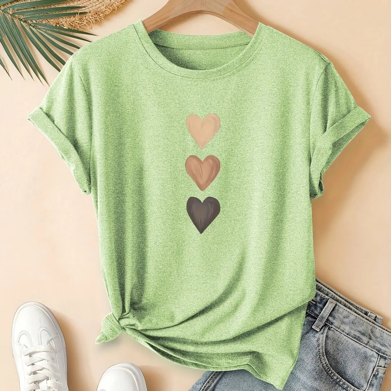 Women's short sleeve round neck t-shirt with an art retro pattern, in pure cotton fabric.