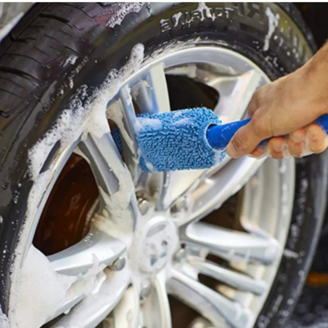 Blue microfiber car tyre brush with extended 45cm handle for wheel cleaning