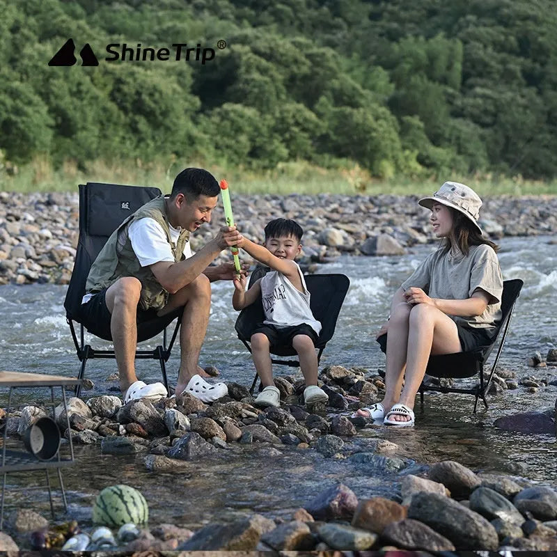 Lightweight aluminium alloy foldable outdoor moon chair in Oxford cloth, shown in army green high back style.