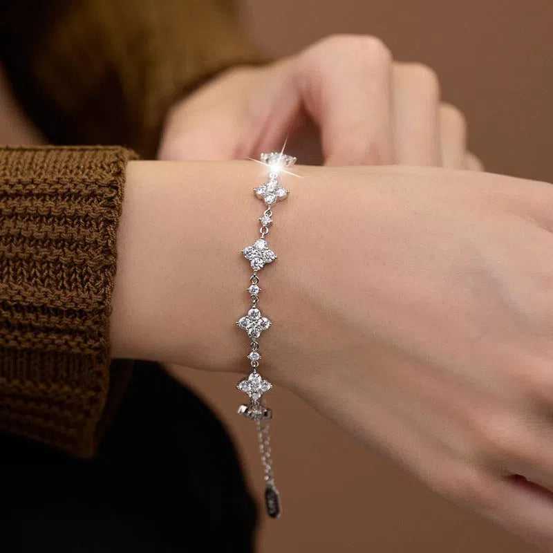 S925 sterling silver moissanite four-leaf clover bracelet for women, white gold colour