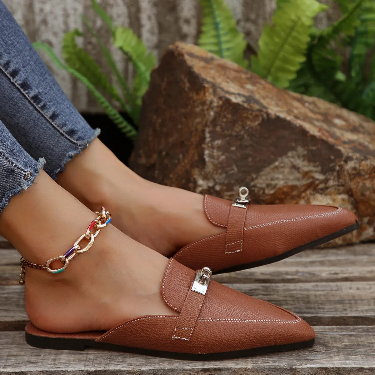 Light brown women's pointed-toe semi-slippers with low heel and rubber soles