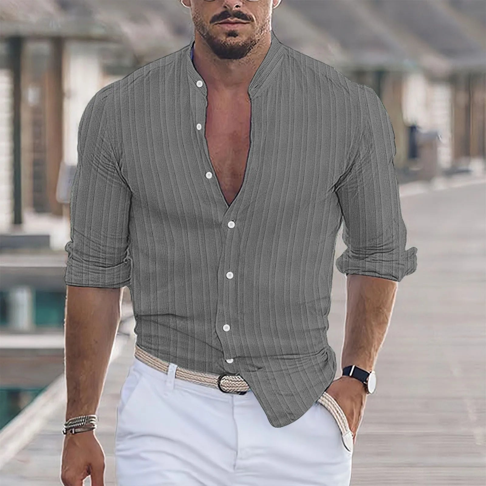 Men's striped cardigan shirt in loose fit with long sleeves, white stripe pattern on brown background