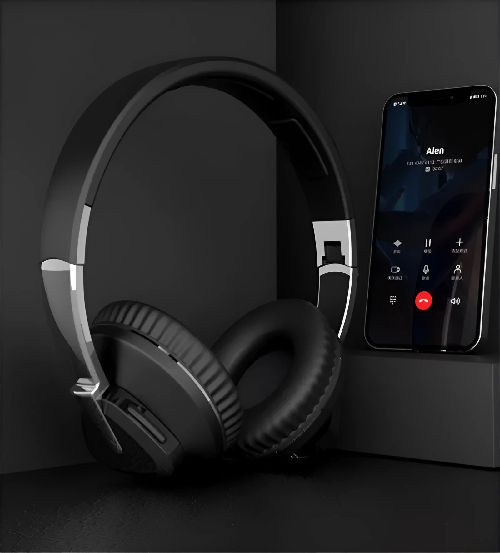 H3 wireless stereo headset with over-ear design in black colour showing ear cups and adjustable headband