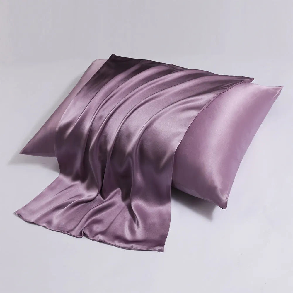 Silk pillowcase with concealed zipper in mulberry silk, double-sided design