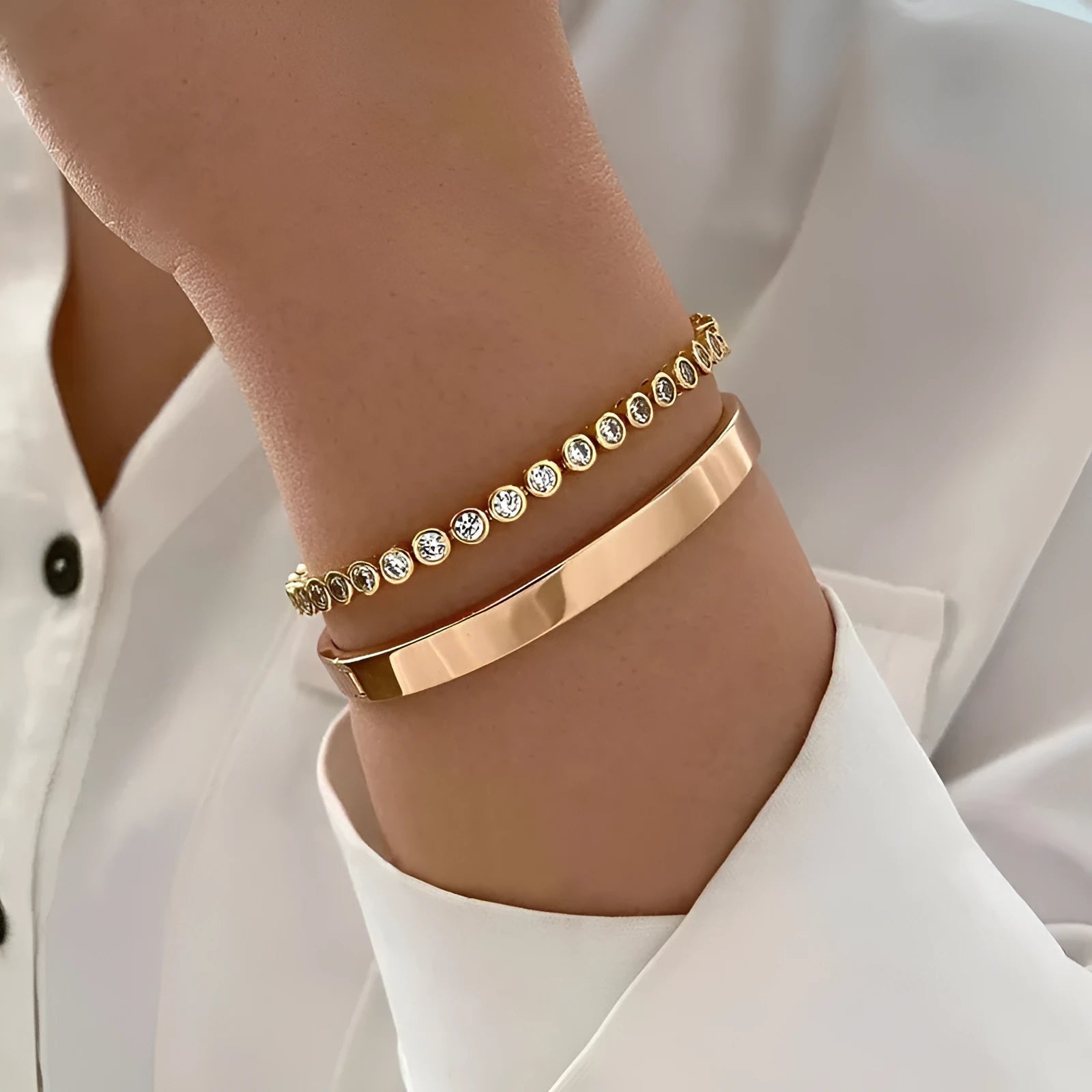 Retro zinc alloy drop shape geometric bracelet set for women gold and silver finish