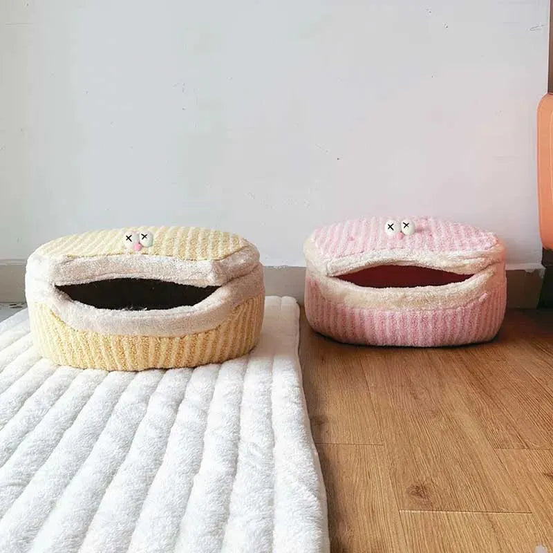 Causeway Braised Sandwich Cat Nest in pink, closed style with lid, 45cm diameter