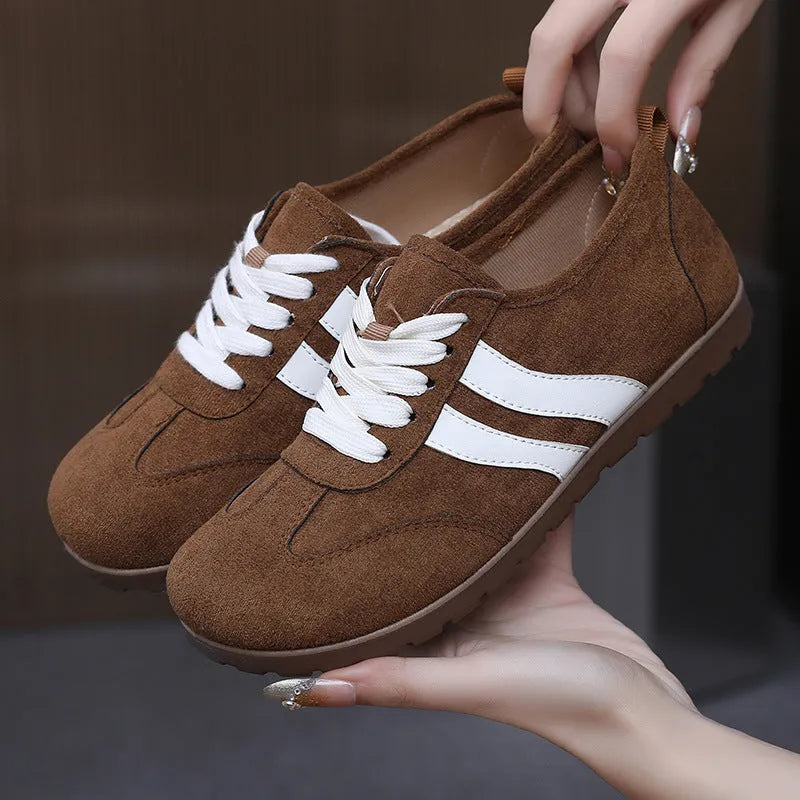 Women's vintage canvas sneakers with round toe and flat heel in dark red and khaki colour options