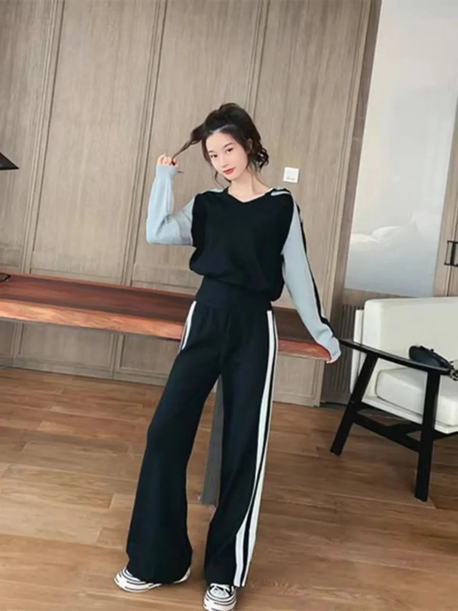 V-neck hooded sweater and loose wide leg pants sports suit for women in gray and black