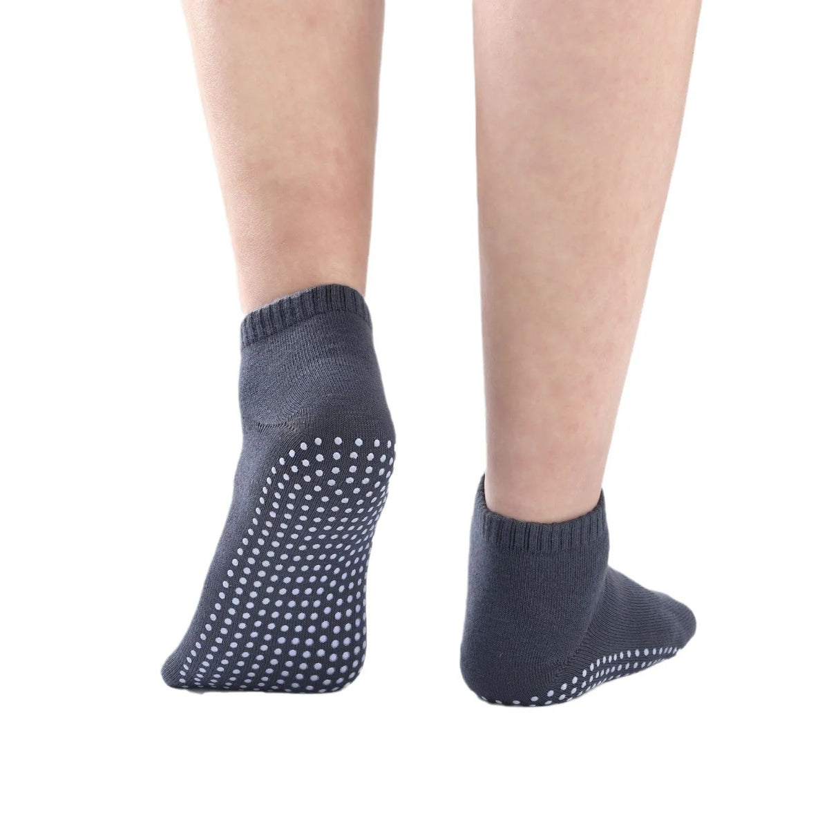 Men's non-slip invisible yoga socks in solid colour cotton, low-cut design