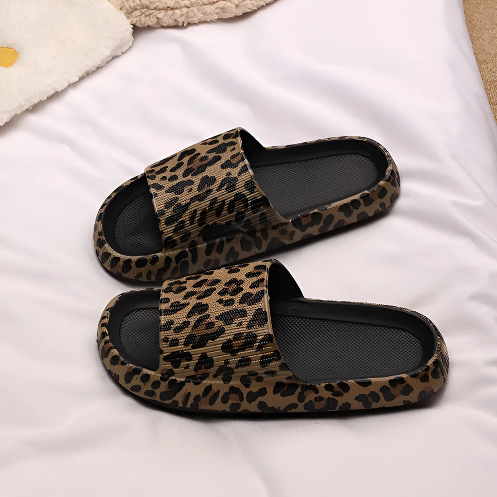 Leopard print EVA slippers for women with thick sole in Korean fashion style