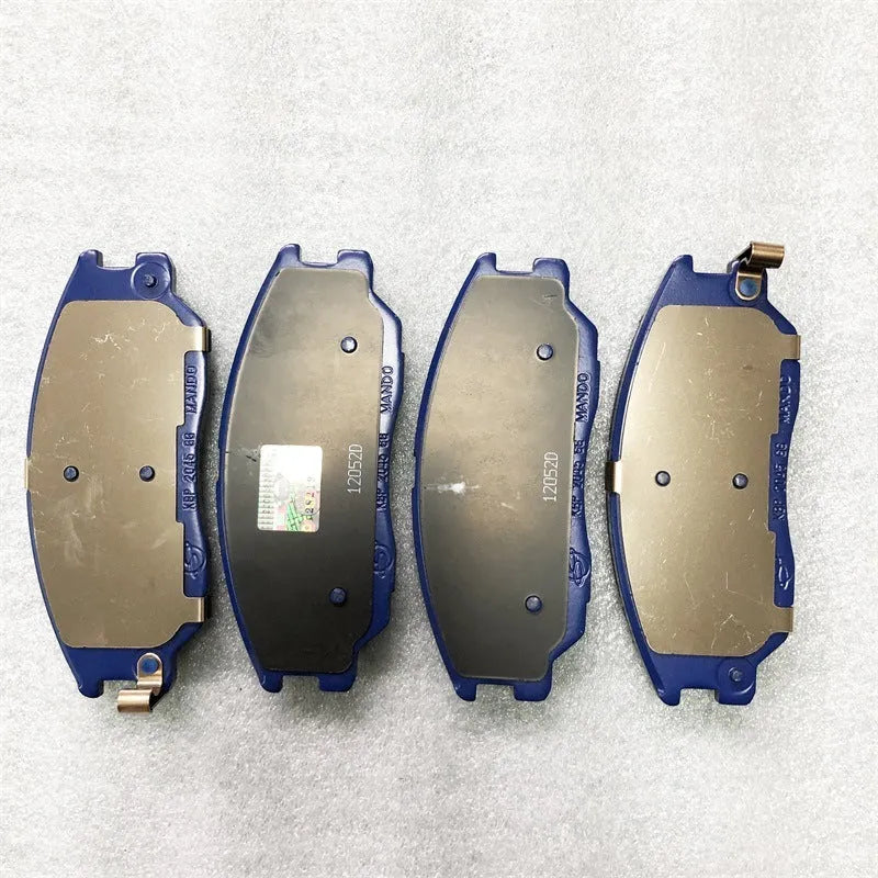 Aiteng Kyron Rester brake pad set with part numbers 4813009A10 and 4813008BA0 on a white background.