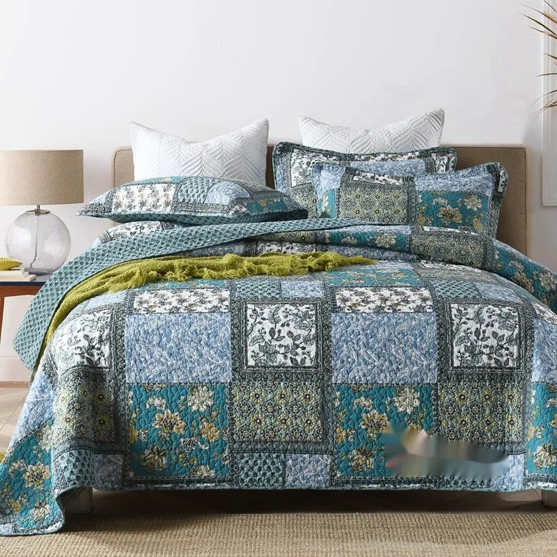 Quilted cotton bed cover set with printed pattern on 1.5-1.8m bed including two pillowcases