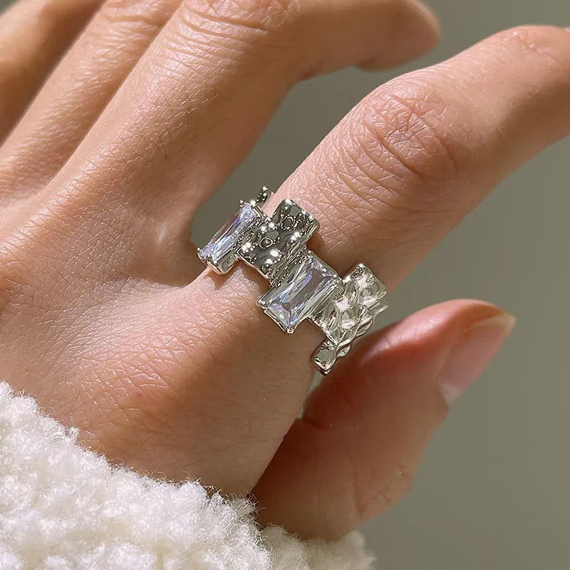 Silver geometric open ring with three-dimensional retro decoration