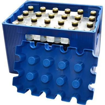 Blue plastic outdoor ice maker tray for camping and barbecues, dimensions 34x22x6 cm