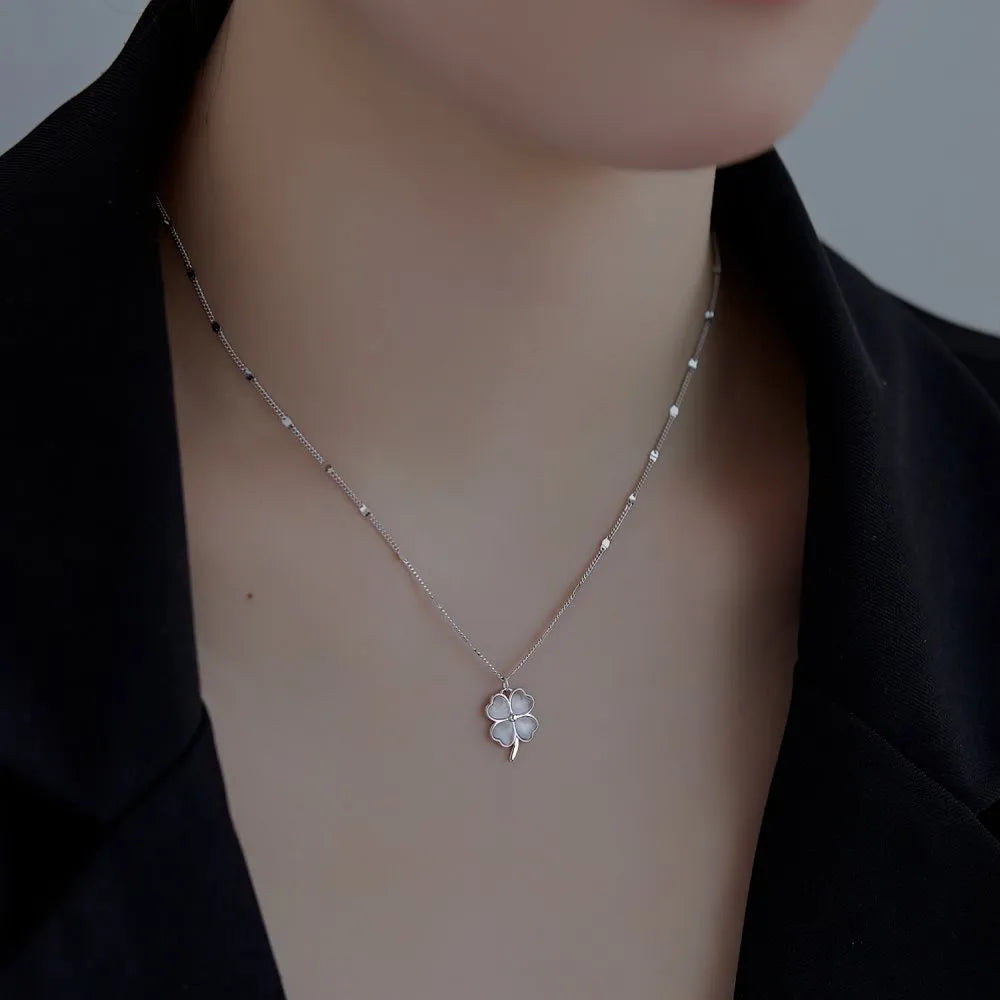 925 silver heart and clover necklace for women with electroplated white gold or gold finish