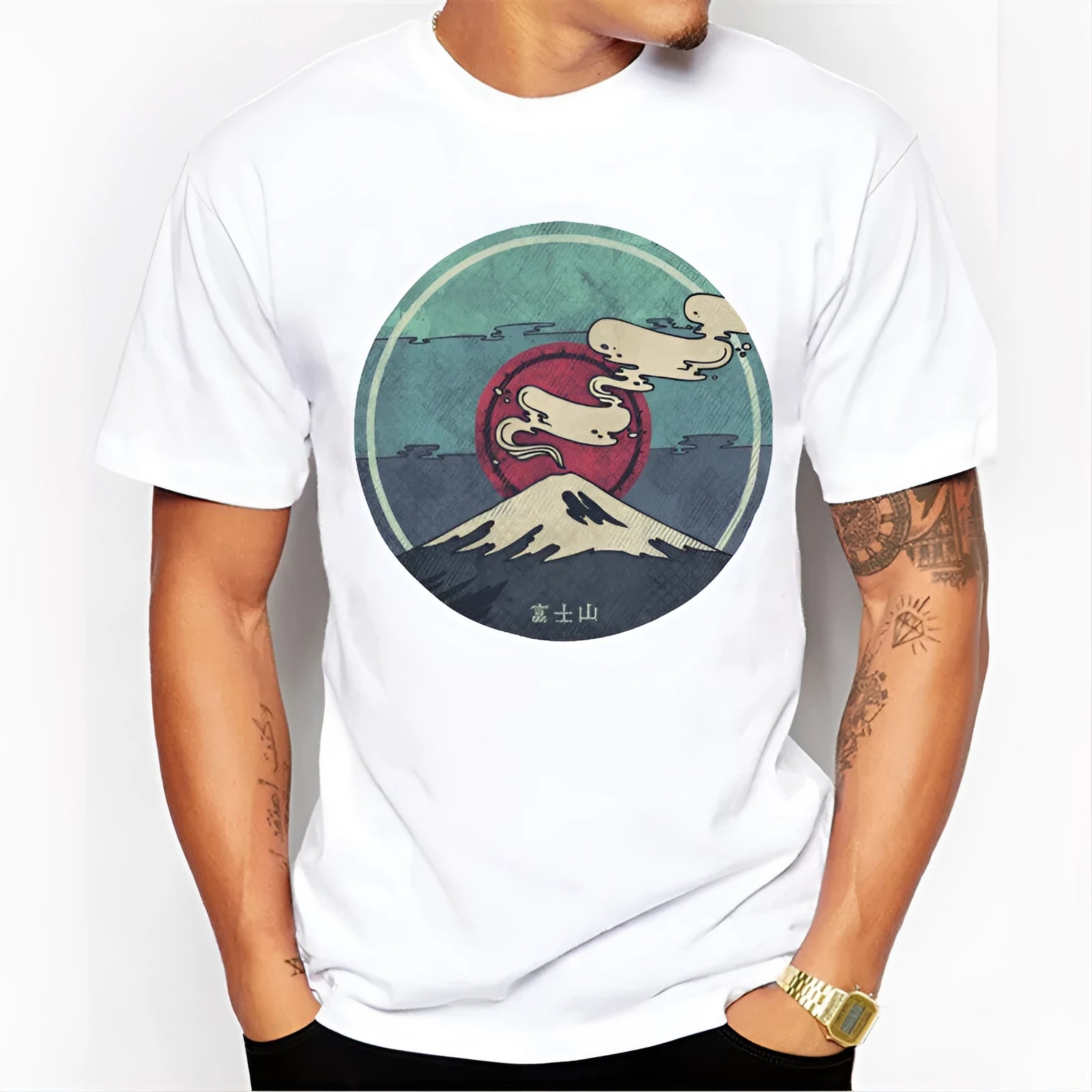 Cotton short sleeve T-shirt in white with loose fit, available in sizes S to 3XL