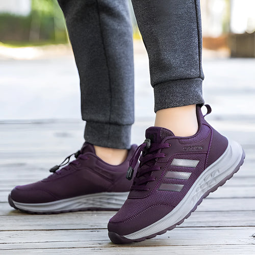 Casual breathable mesh slip-on shoes for men and women with elastic band and non-slip sole.