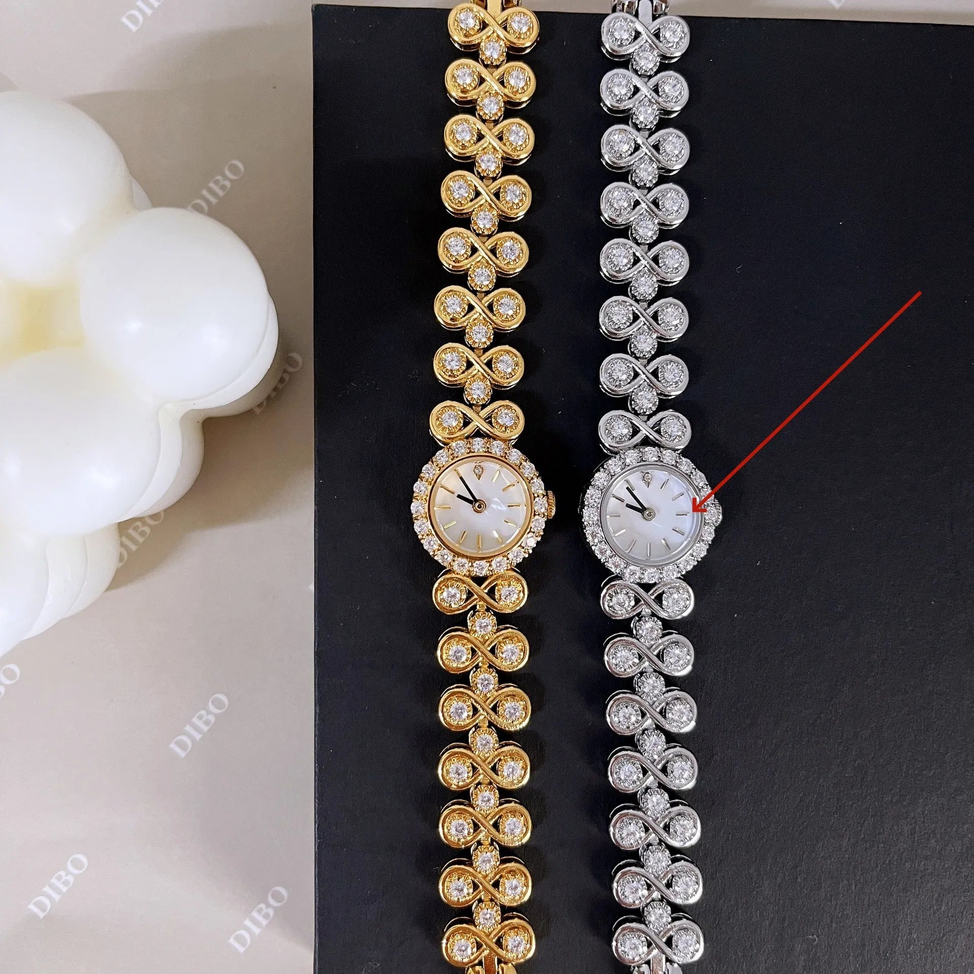 Antique luxury diamond quartz women's watch in gold with 316 stainless steel strap and synthetic sapphire dial