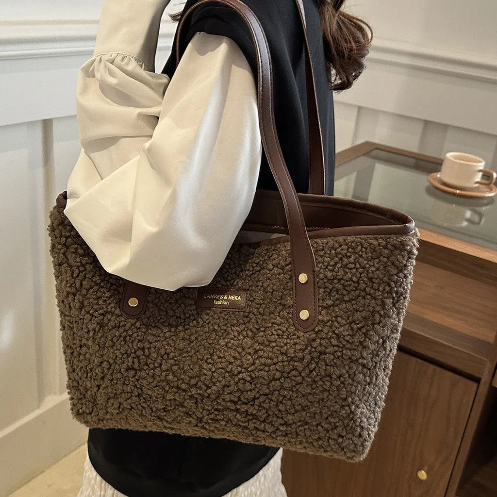 Cotton colour block bucket bag with phone pocket in beige colour option