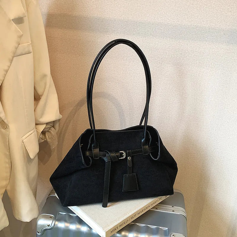 Retro large capacity tote bag in deerskin velvet with matte finish, horizontal square shape, single shoulder strap, available in black brown coffee green
