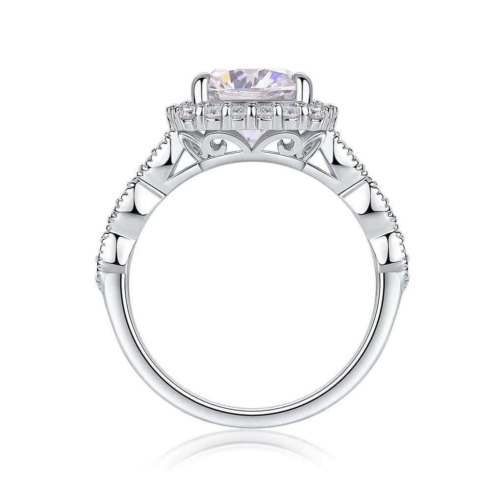 Square moissanite ring in S925 silver with platinum plating, 8.5mm stone, sizes 5 to 9, gift box and GRA certificate.