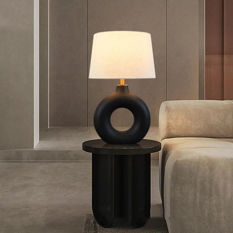Japanese style pottery pot ceramic table lamp in white or black with 52cm height