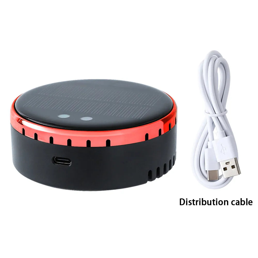 Solar car air humidifier mounted at vehicle air conditioning outlet in black colour