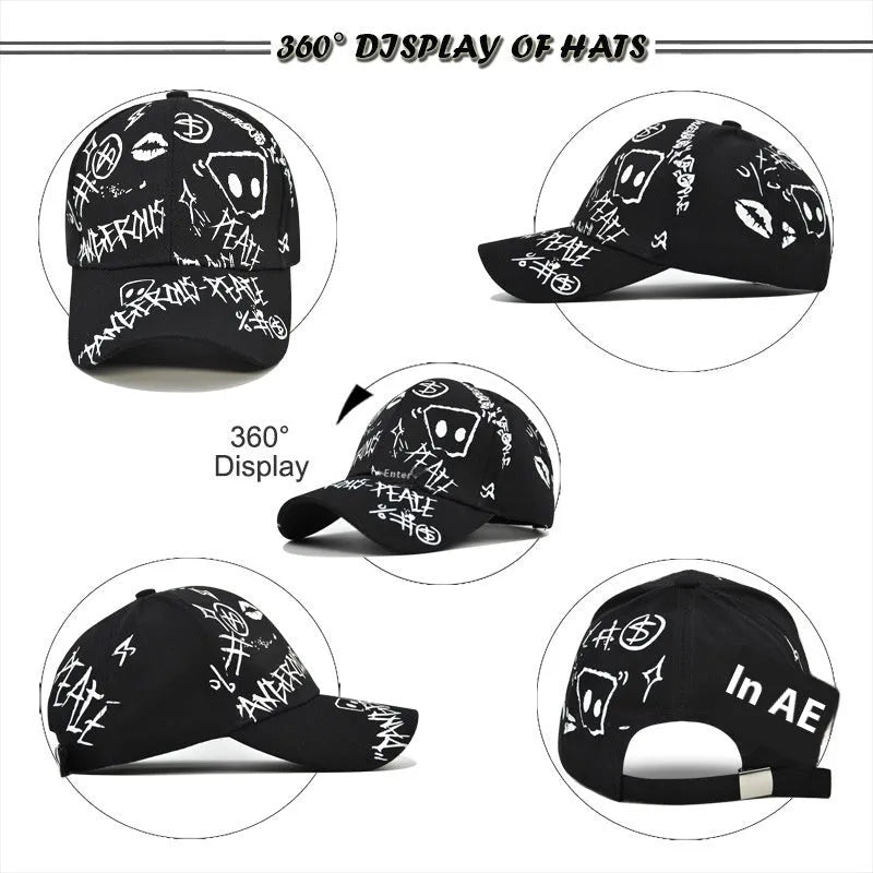 Cotton baseball cap with adjustable fit and curved brim, black colour