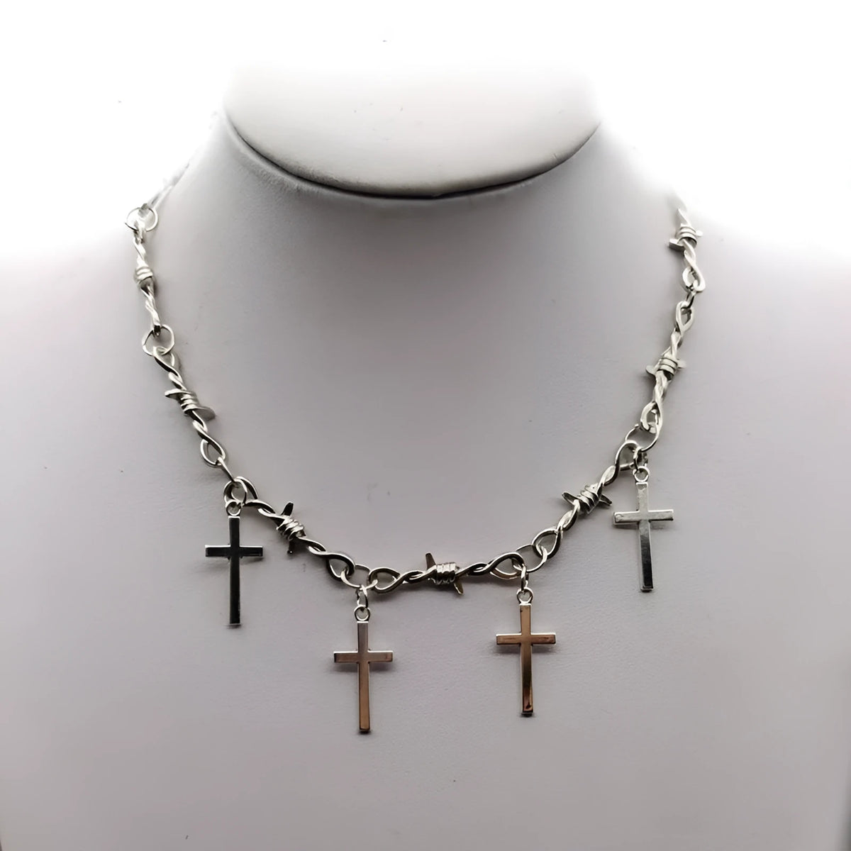Iron wire choker necklace with geometric alloy pendant in white K, unisex hip hop gothic punk style