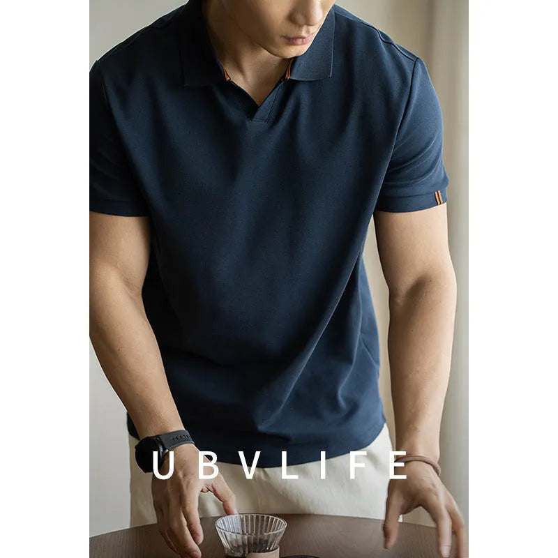 Cotton polyester American-style polo shirt in blue colour with short sleeves and regular fit